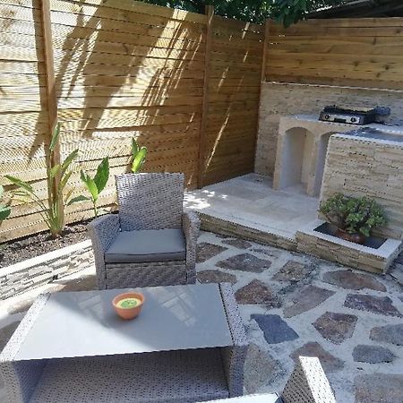 Appartement T2 Rez De Villa Proche Bord De Mer Le Pradet Dış mekan fotoğraf
